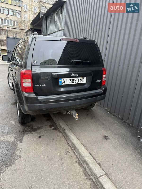 Позашляховик / Кросовер Jeep Patriot 2011 в Вишгороді фото Позашляховик / Кросовер Jeep Patriot 2011 в Вишгороді