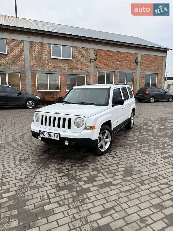 Позашляховик / Кросовер Jeep Patriot 2014 в Рівному