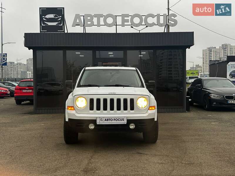 Позашляховик / Кросовер Jeep Patriot 2012 в Києві