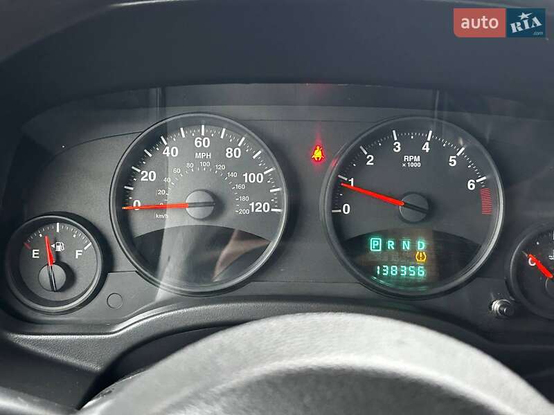 Позашляховик / Кросовер Jeep Patriot 2012 в Києві