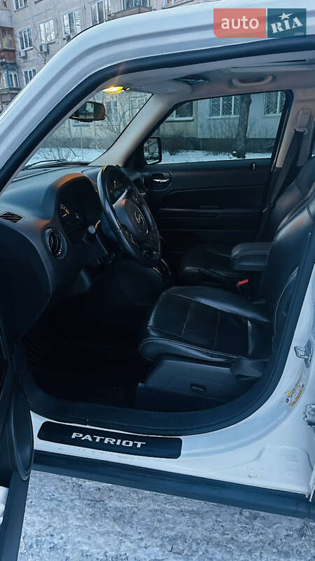 Внедорожник / Кроссовер Jeep Patriot 2015 в Киеве