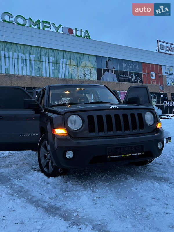 Позашляховик / Кросовер Jeep Patriot 2015 в Краматорську