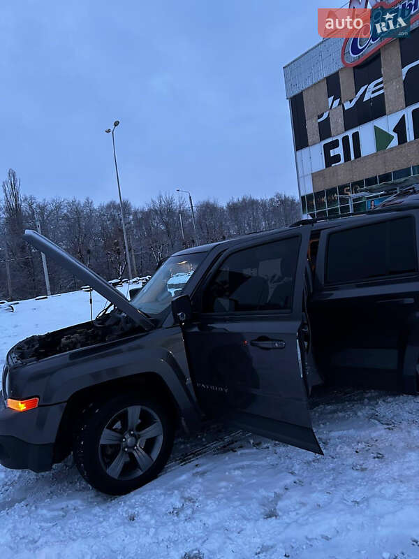 Позашляховик / Кросовер Jeep Patriot 2015 в Краматорську