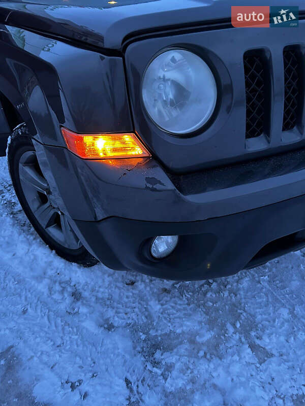 Позашляховик / Кросовер Jeep Patriot 2015 в Краматорську