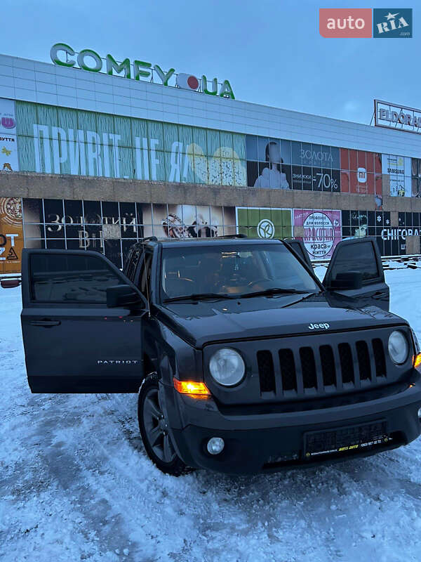 Позашляховик / Кросовер Jeep Patriot 2015 в Краматорську