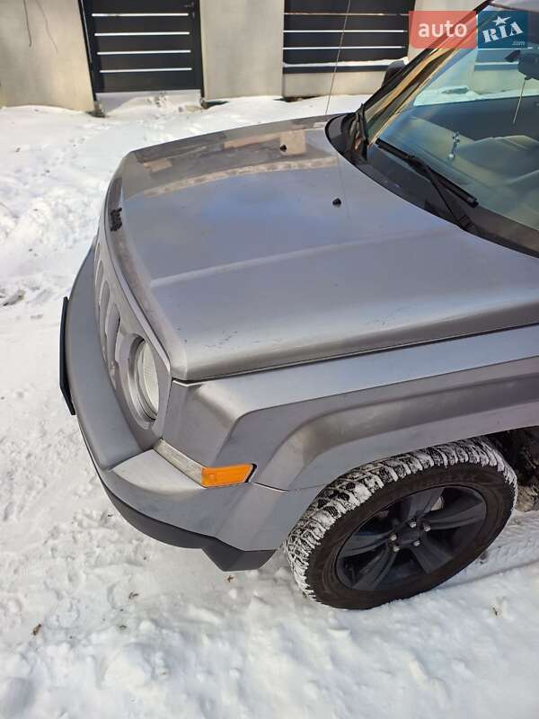 Внедорожник / Кроссовер Jeep Patriot 2015 в Львове