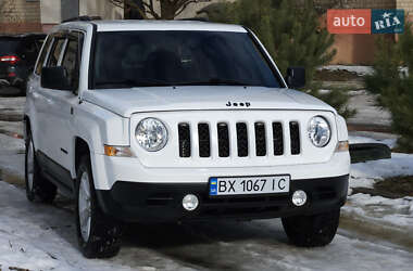 Внедорожник / Кроссовер Jeep Patriot 2015 в Черновцах