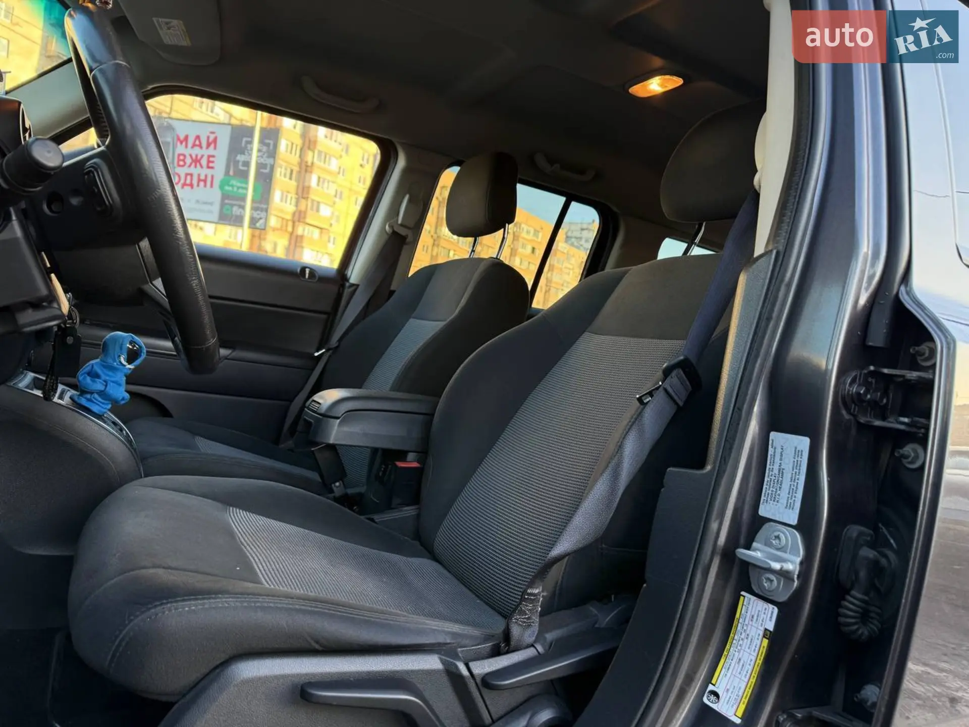 2015 Jeep Liberty (Patriot) - мініатюра 9