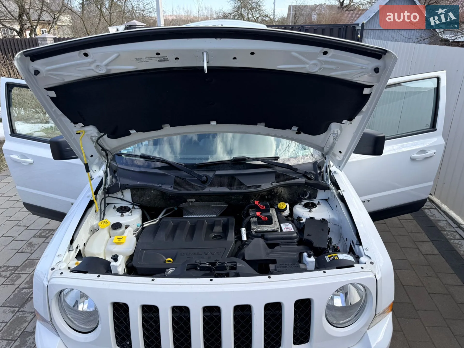 2016 Jeep Liberty (Patriot) - мініатюра 29