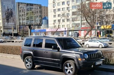 Позашляховик / Кросовер Jeep Patriot 2016 в Києві