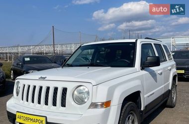 Внедорожник / Кроссовер Jeep Patriot 2016 в Ужгороде