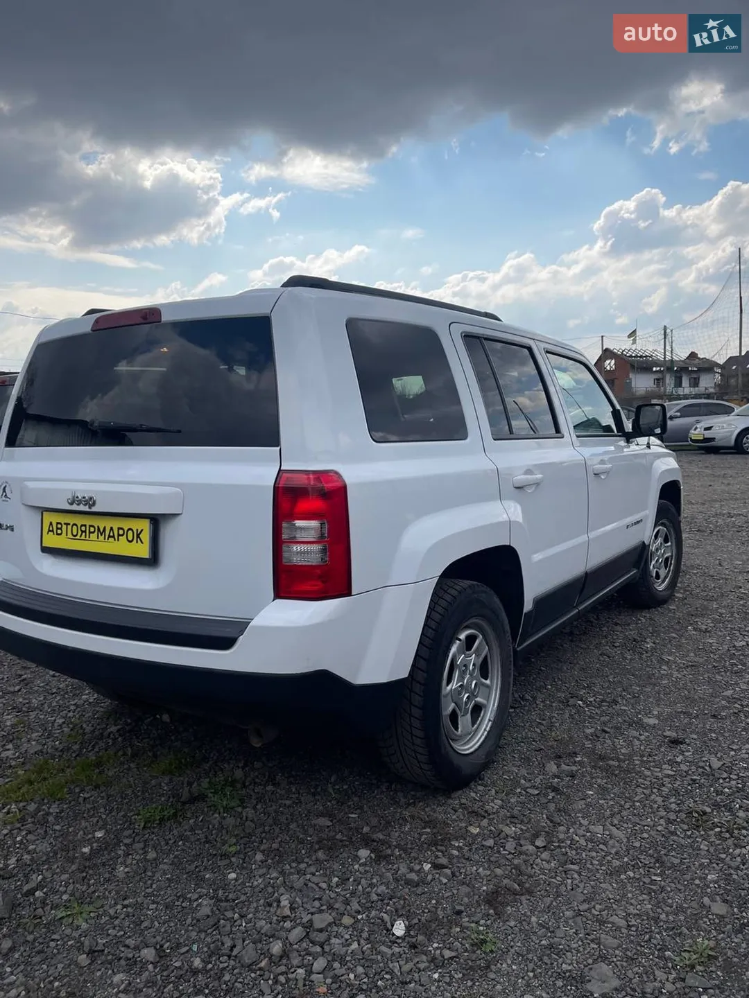 2016 Jeep Liberty (Patriot) - мініатюра 10