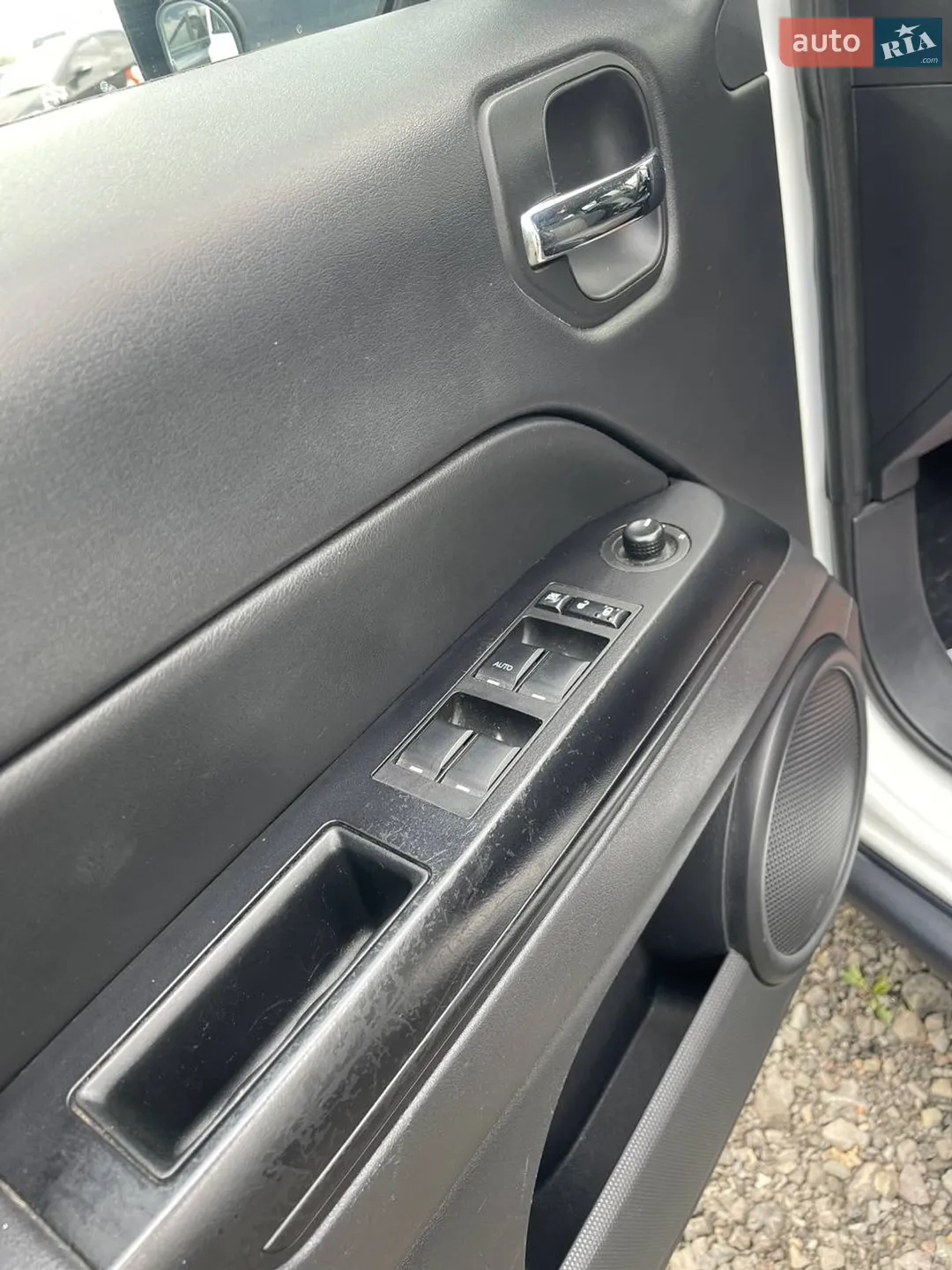 2016 Jeep Liberty (Patriot) - мініатюра 15