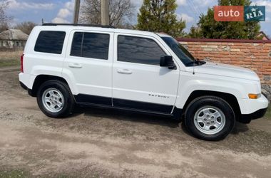 Внедорожник / Кроссовер Jeep Patriot 2014 в Миргороде