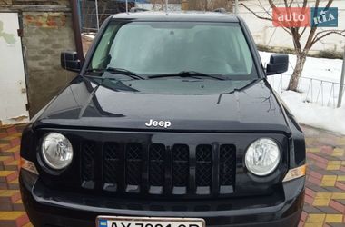 Позашляховик / Кросовер Jeep Patriot 2016 в Барвінковому