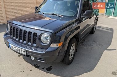 Внедорожник / Кроссовер Jeep Patriot 2015 в Львове