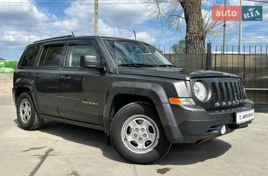 Позашляховик / Кросовер Jeep Patriot 2015 в Києві