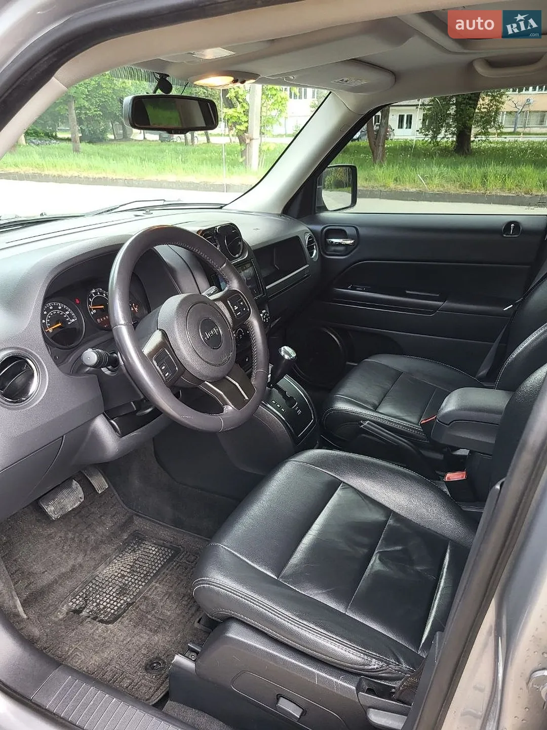 2016 Jeep Liberty (Patriot) - мініатюра 8