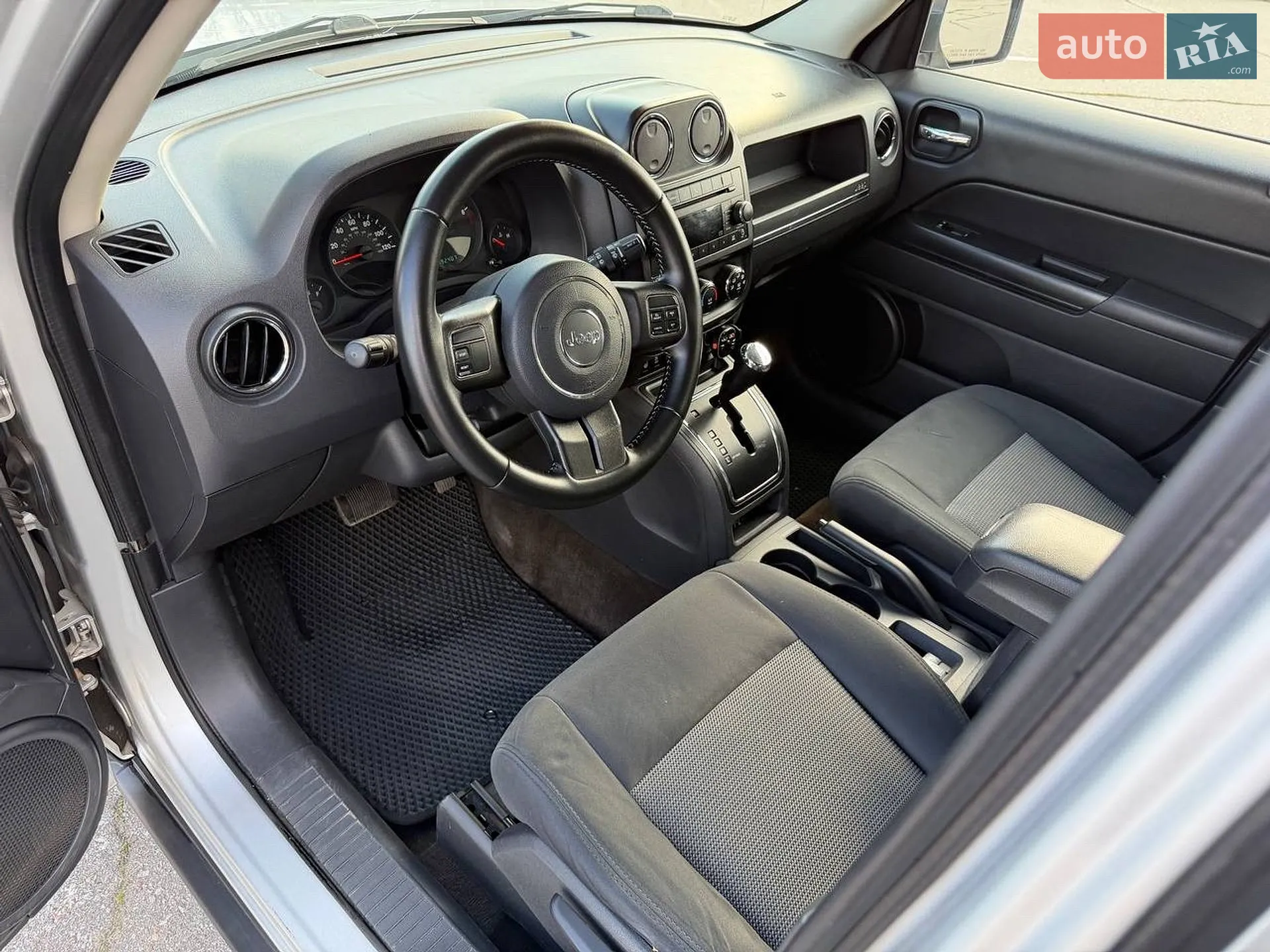 2012 Jeep Liberty (Patriot) - мініатюра 14