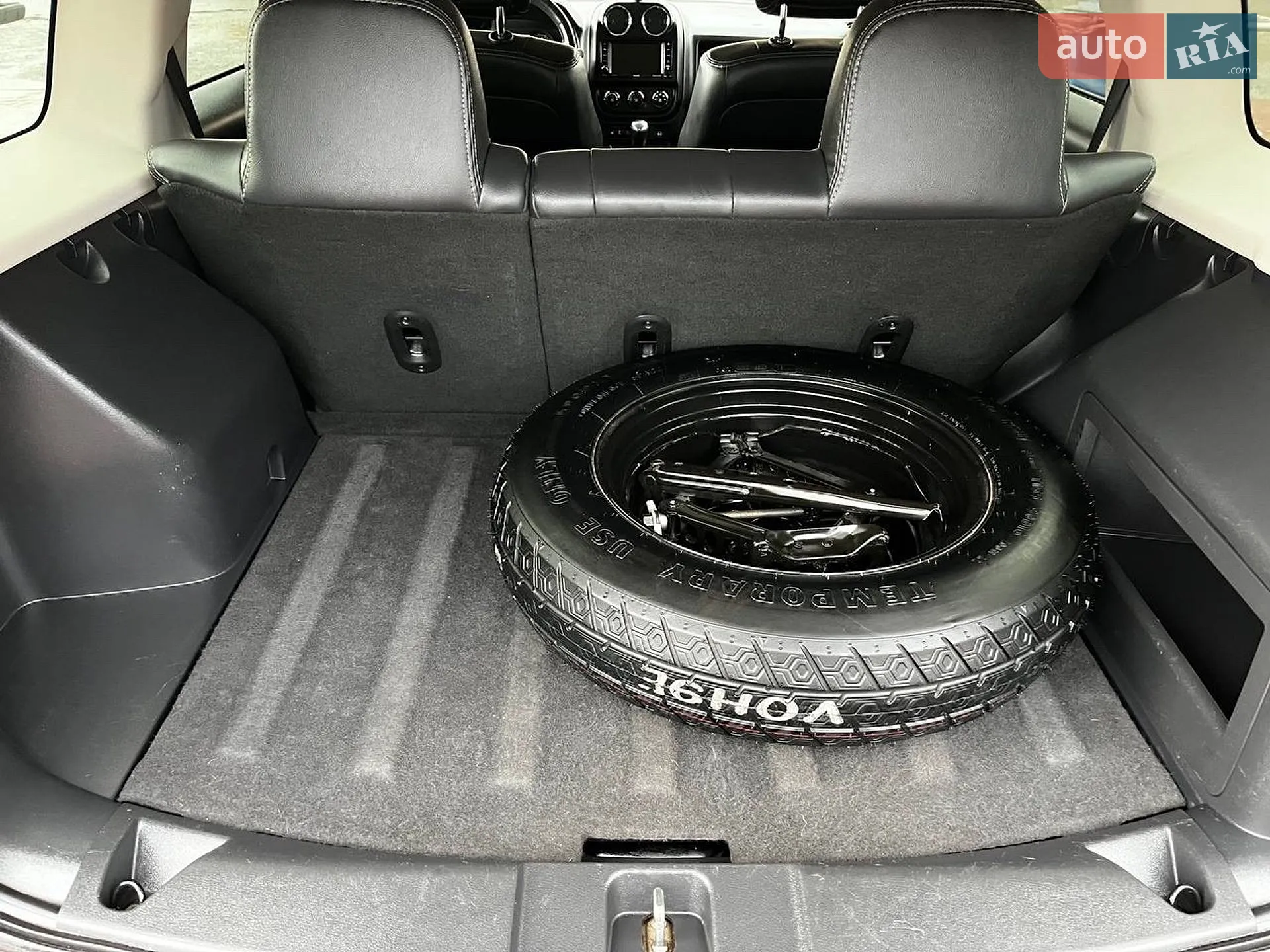 2014 Jeep Liberty (Patriot) - мініатюра 16
