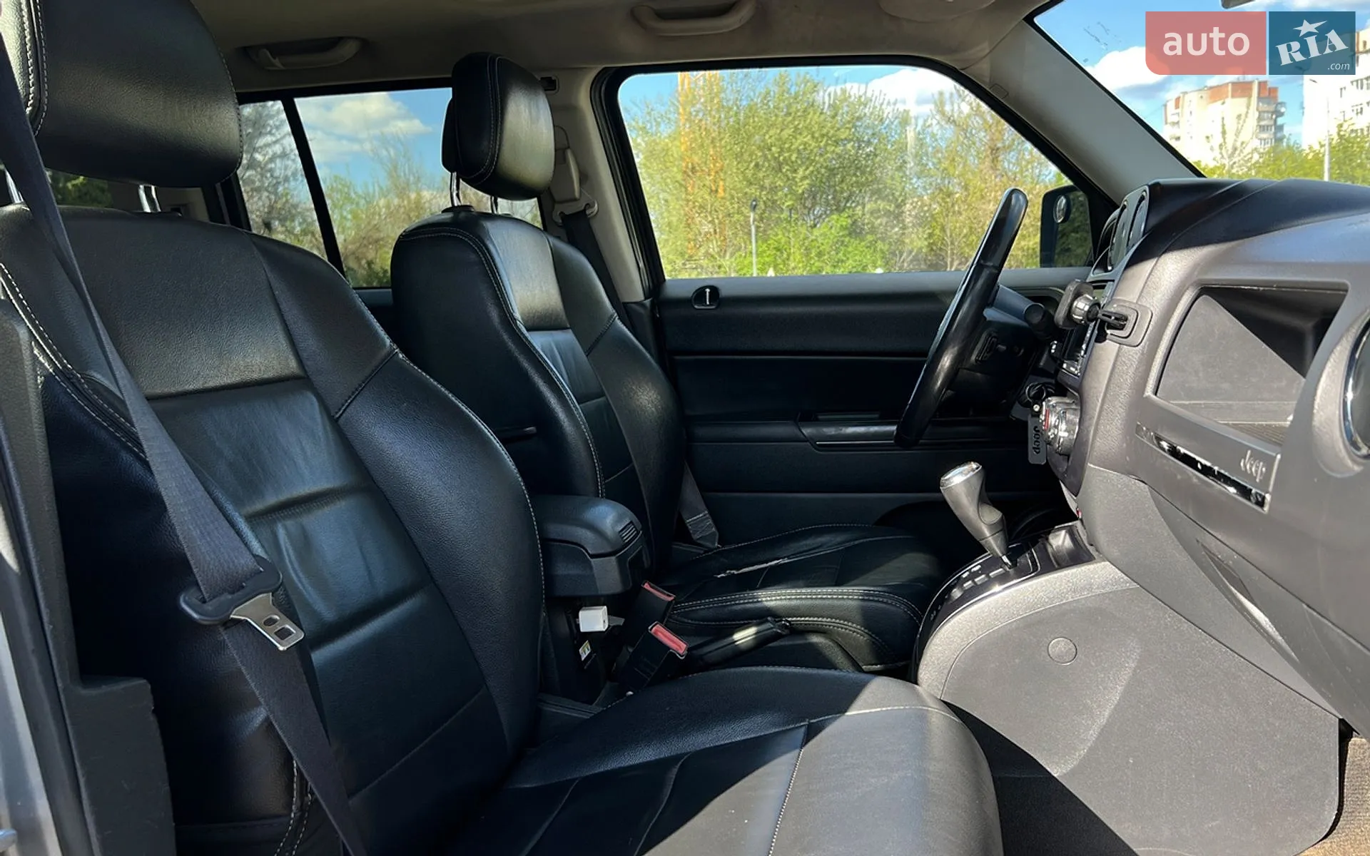 2015 Jeep Liberty (Patriot) - мініатюра 18
