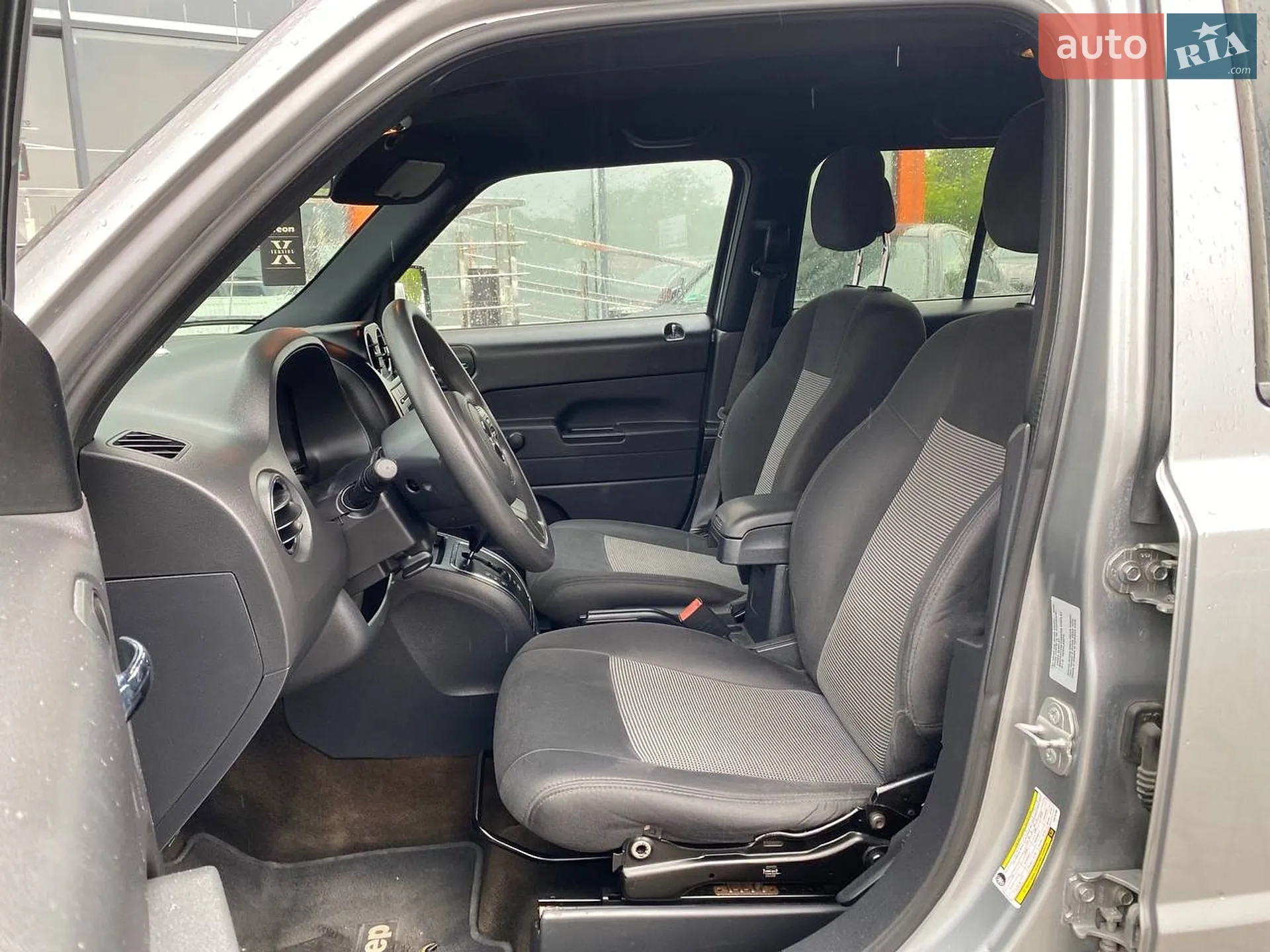 2015 Jeep Liberty (Patriot) - мініатюра 15