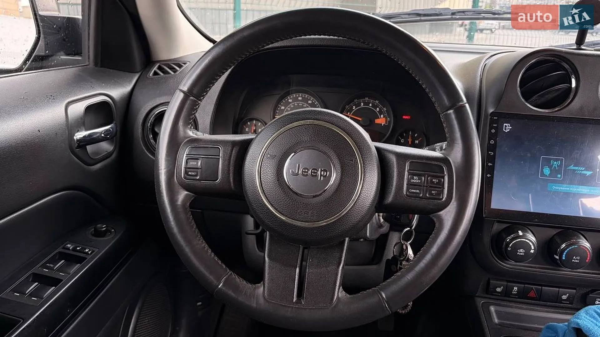 2015 Jeep Liberty (Patriot) - мініатюра 15