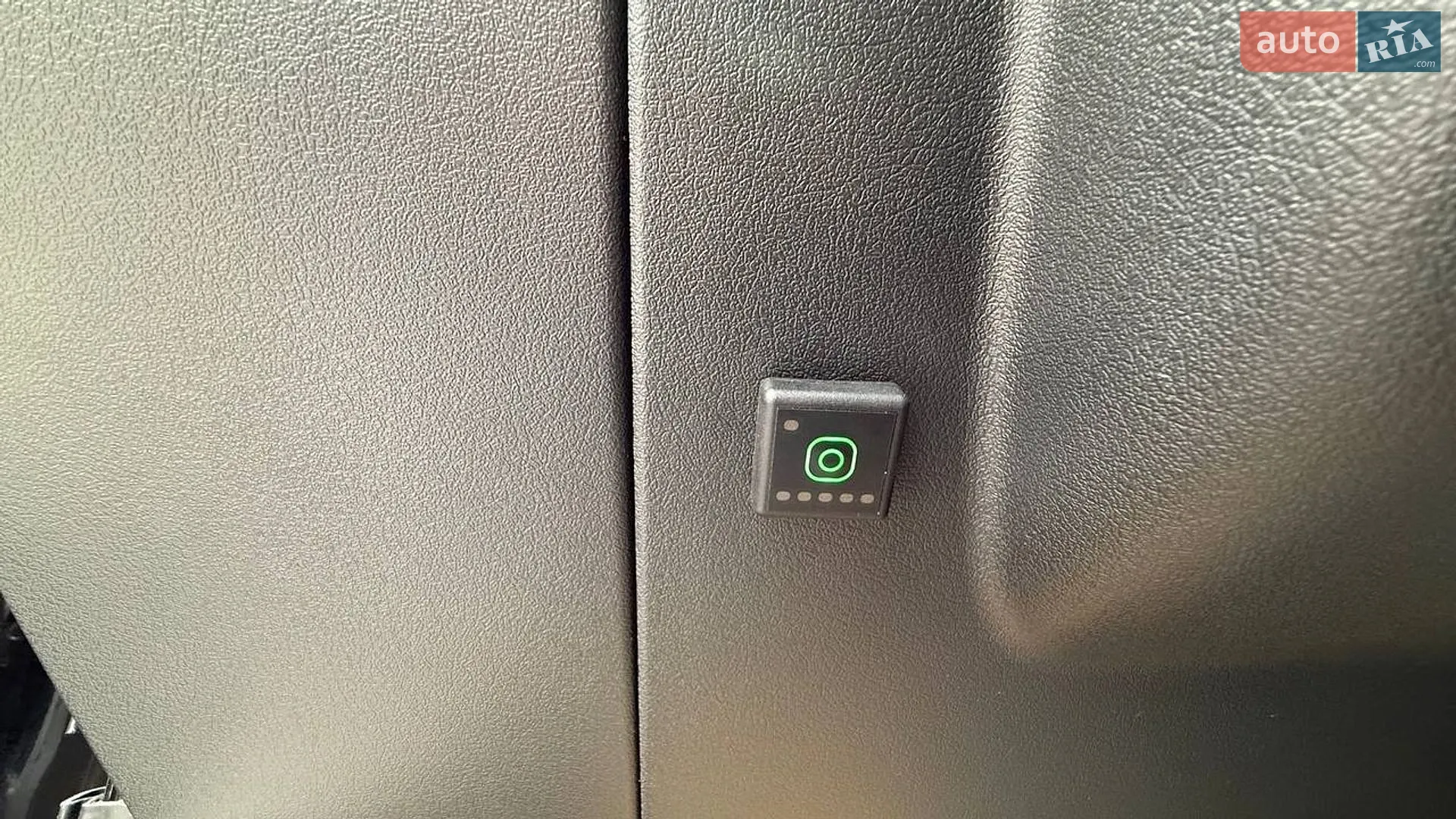 2015 Jeep Liberty (Patriot) - мініатюра 17
