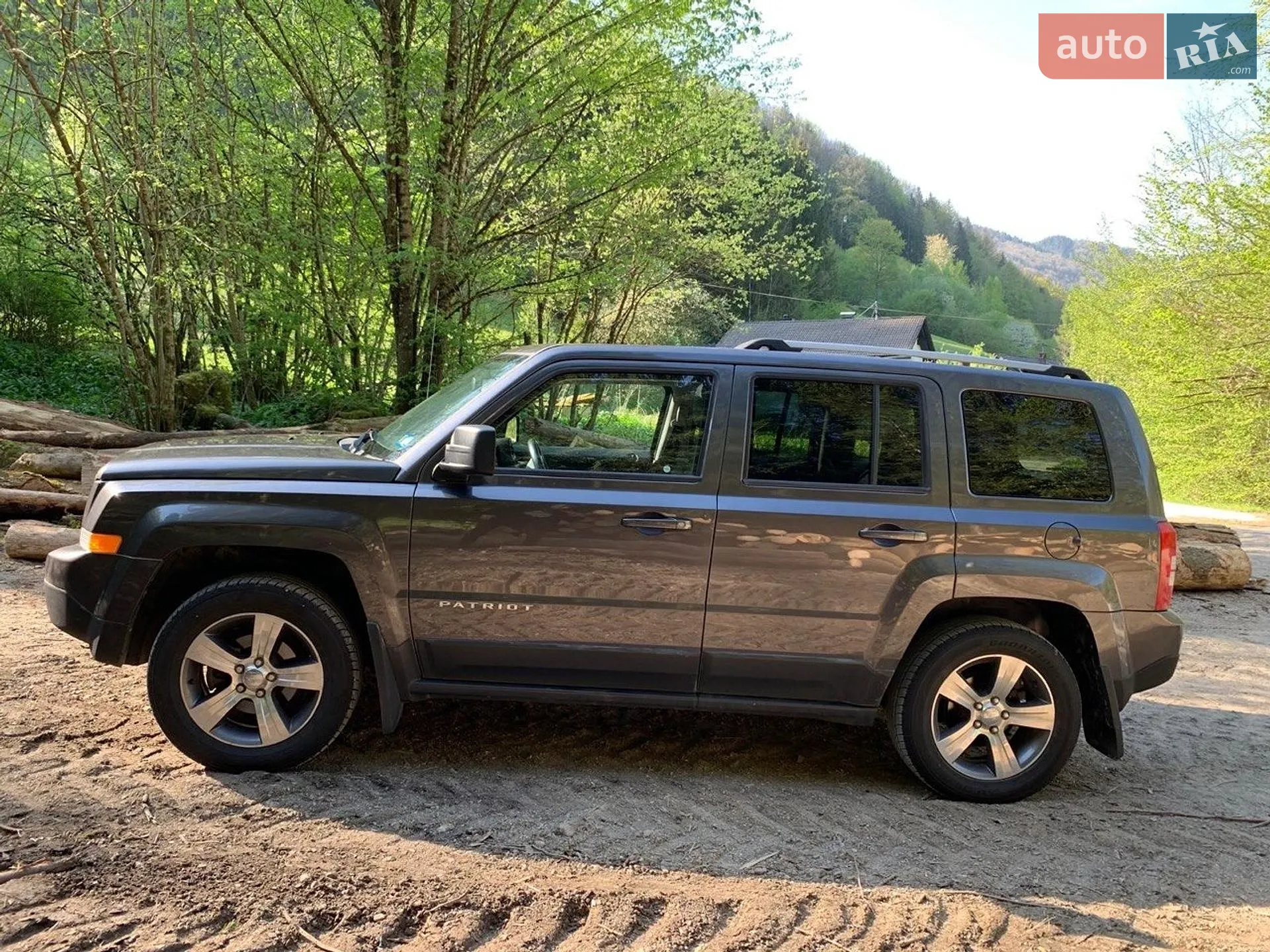 2016 Jeep Liberty (Patriot) - мініатюра 18