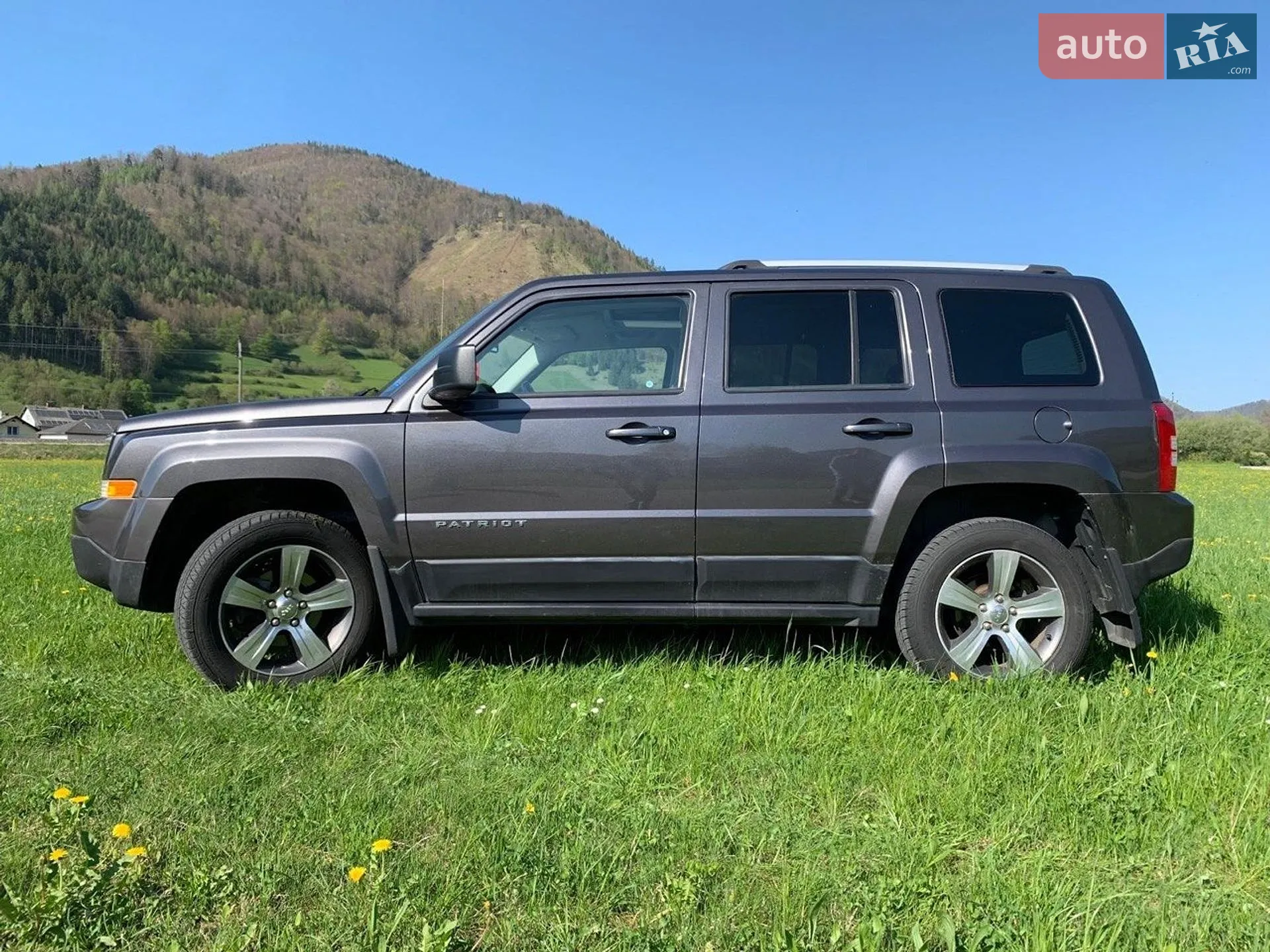 2016 Jeep Liberty (Patriot) - мініатюра 26