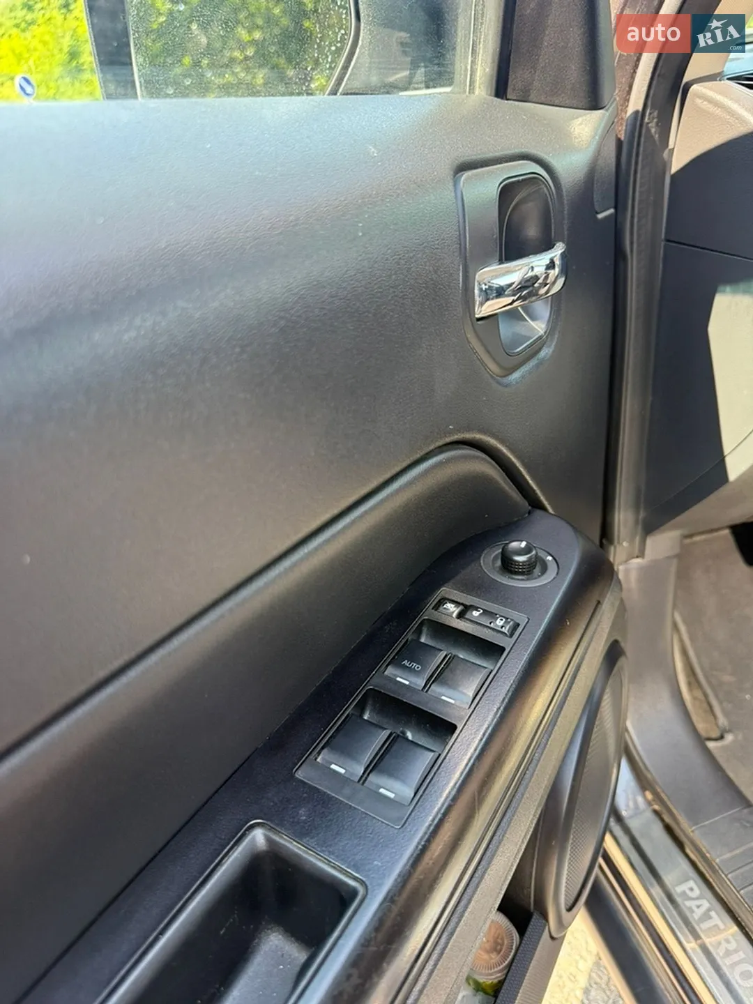 2015 Jeep Liberty (Patriot) - мініатюра 13