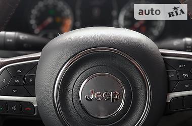 Позашляховик / Кросовер Jeep Renegade 2015 в Дніпрі