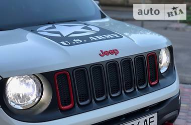 Позашляховик / Кросовер Jeep Renegade 2015 в Мукачевому