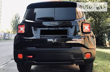 Внедорожник / Кроссовер Jeep Renegade 2017 в 