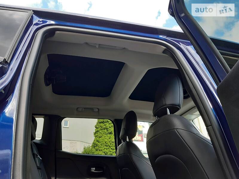 Внедорожник / Кроссовер Jeep Renegade 2016 в Одессе