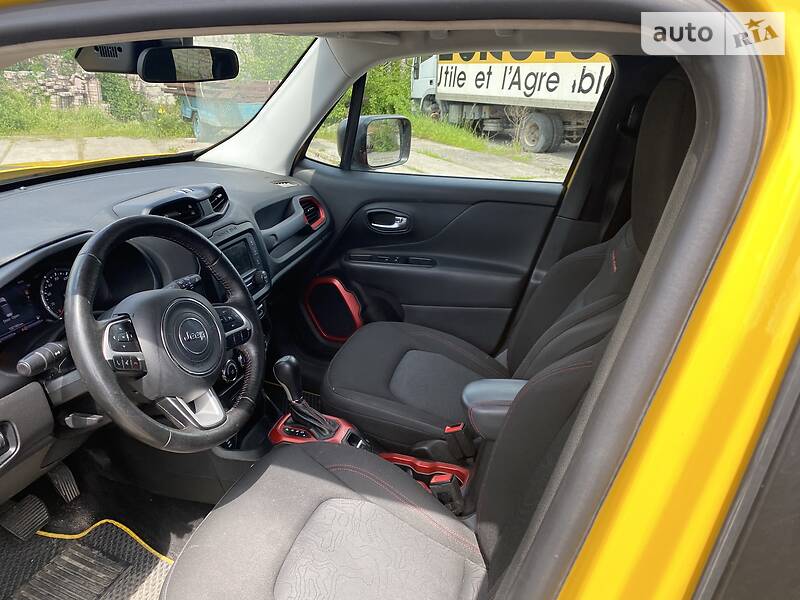 Позашляховик / Кросовер Jeep Renegade 2015 в Дніпрі