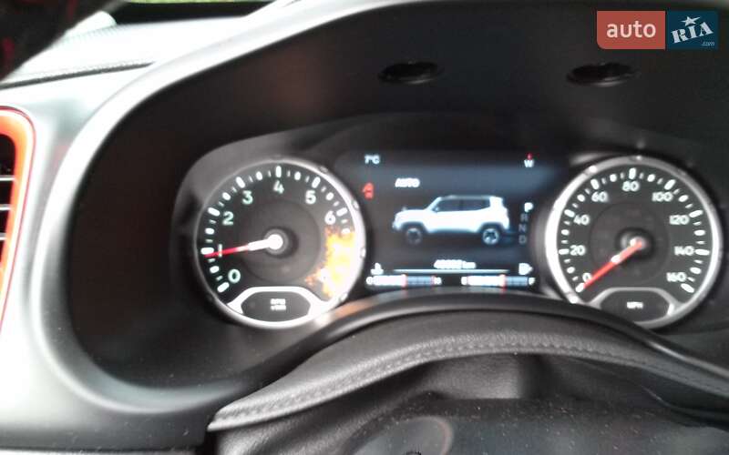 Позашляховик / Кросовер Jeep Renegade 2015 в Полтаві