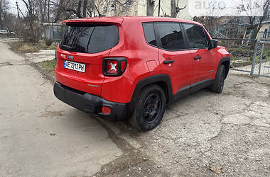 Позашляховик / Кросовер Jeep Renegade 2015 в Дніпрі