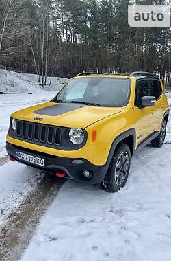 Внедорожник / Кроссовер Jeep Renegade 2015 в Валках
