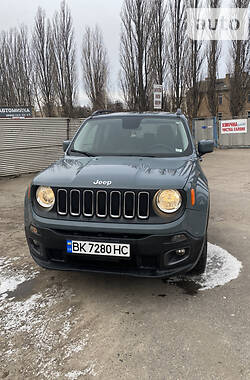 Внедорожник / Кроссовер Jeep Renegade 2016 в Ровно