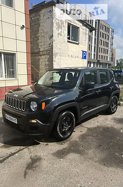Внедорожник / Кроссовер Jeep Renegade 2017 в Киеве