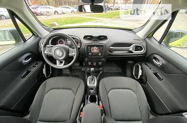 Внедорожник / Кроссовер Jeep Renegade 2018 в 