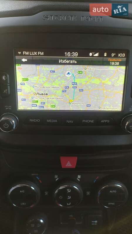 Позашляховик / Кросовер Jeep Renegade 2016 в Тернополі