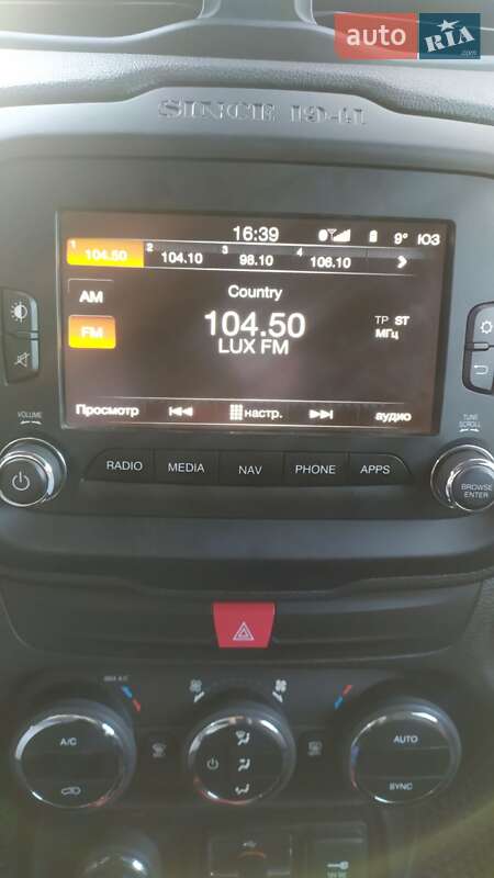 Позашляховик / Кросовер Jeep Renegade 2016 в Тернополі