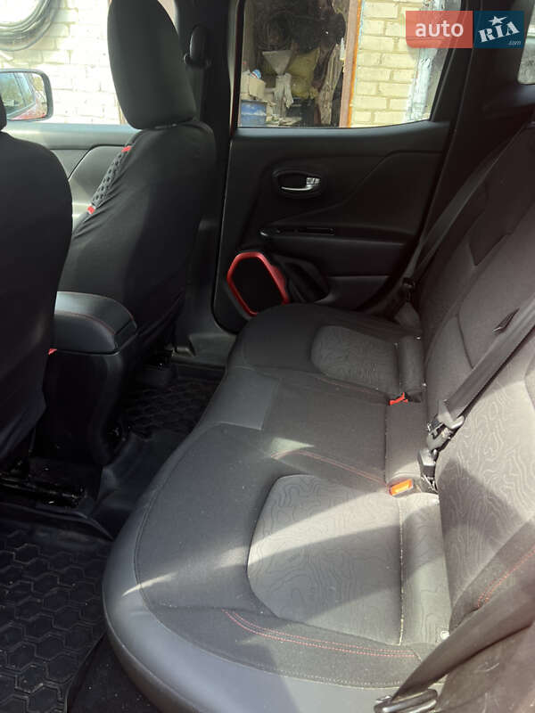 Внедорожник / Кроссовер Jeep Renegade 2015 в Днепре