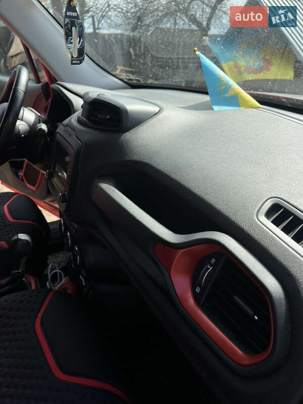 Внедорожник / Кроссовер Jeep Renegade 2015 в Днепре
