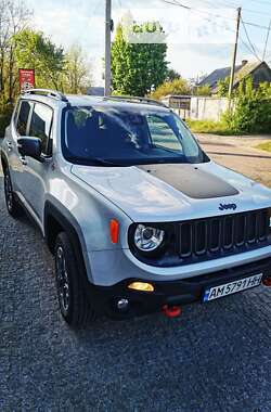 Внедорожник / Кроссовер Jeep Renegade 2017 в Олевске