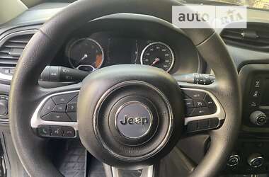 Внедорожник / Кроссовер Jeep Renegade 2018 в 