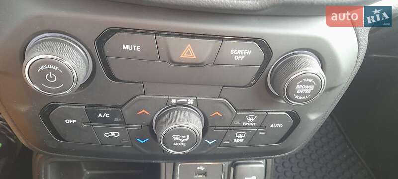 Позашляховик / Кросовер Jeep Renegade 2019 в Києві фото 9 Позашляховик / Кросовер Jeep Renegade 2019 в Києві