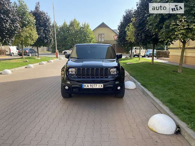 Внедорожник / Кроссовер Jeep Renegade 2018 в 